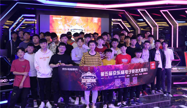 律在维护社 律在维护社