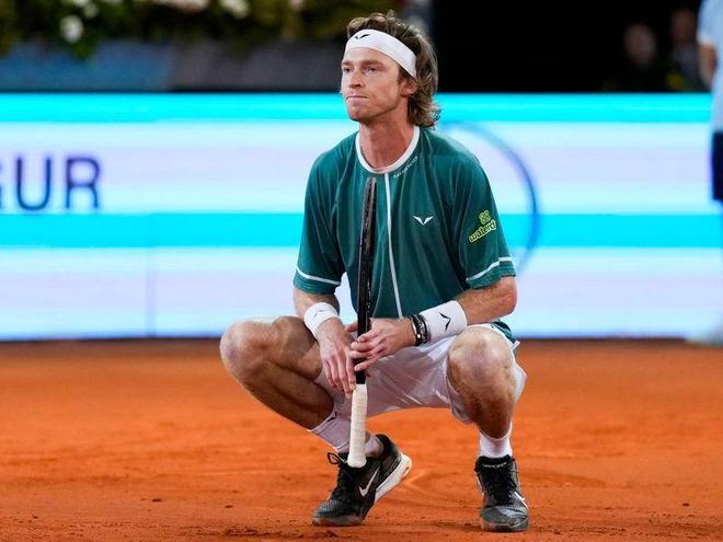 其在本届亚 其在本届亚